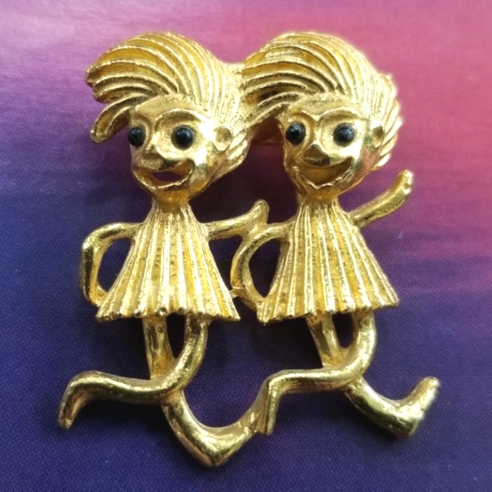 Vintage twins brooch pin gemini zodiac sign thing 1 and 2 gold tone pin